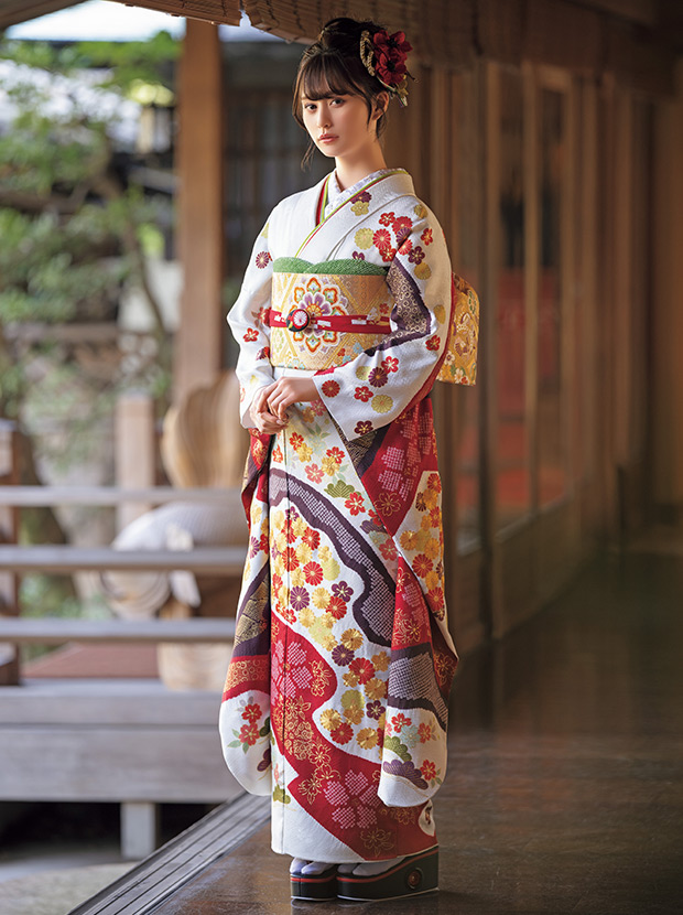 大振袖 正絹 金彩 刺繍 檜垣に草花 成人式 着物 kimono A-0956